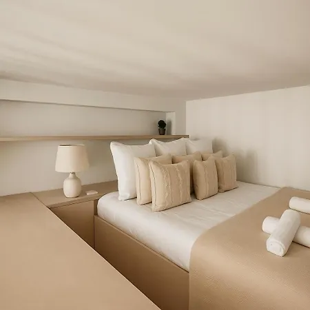 Moderne A Opera Apartment *